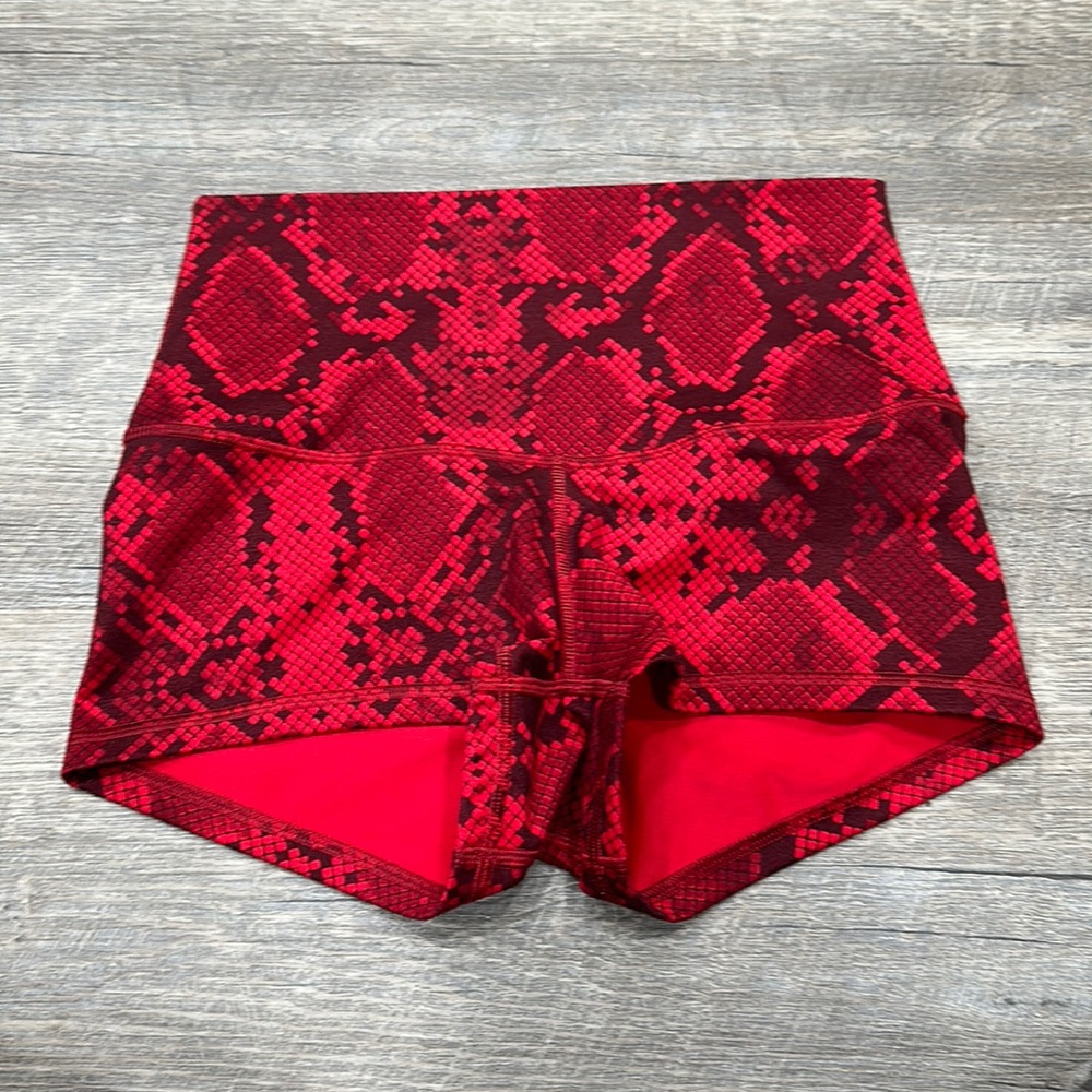 Lululemon high waisted biker shorts